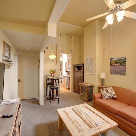 Walk To Water St And River Quaint Saugatuck Apt Exterior photo