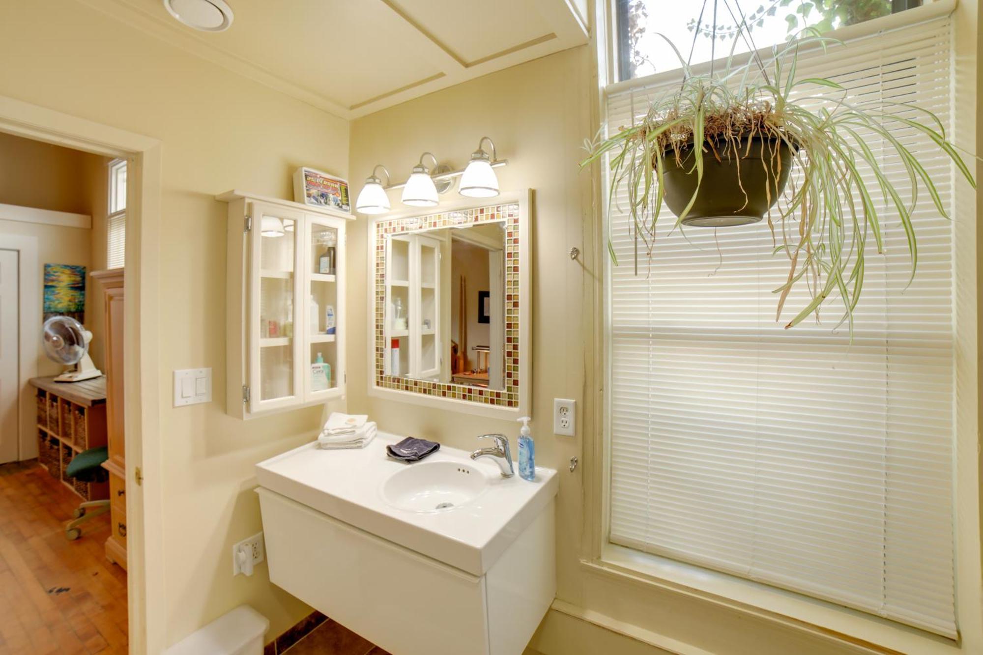 Walk To Water St And River Quaint Saugatuck Apt Exterior photo