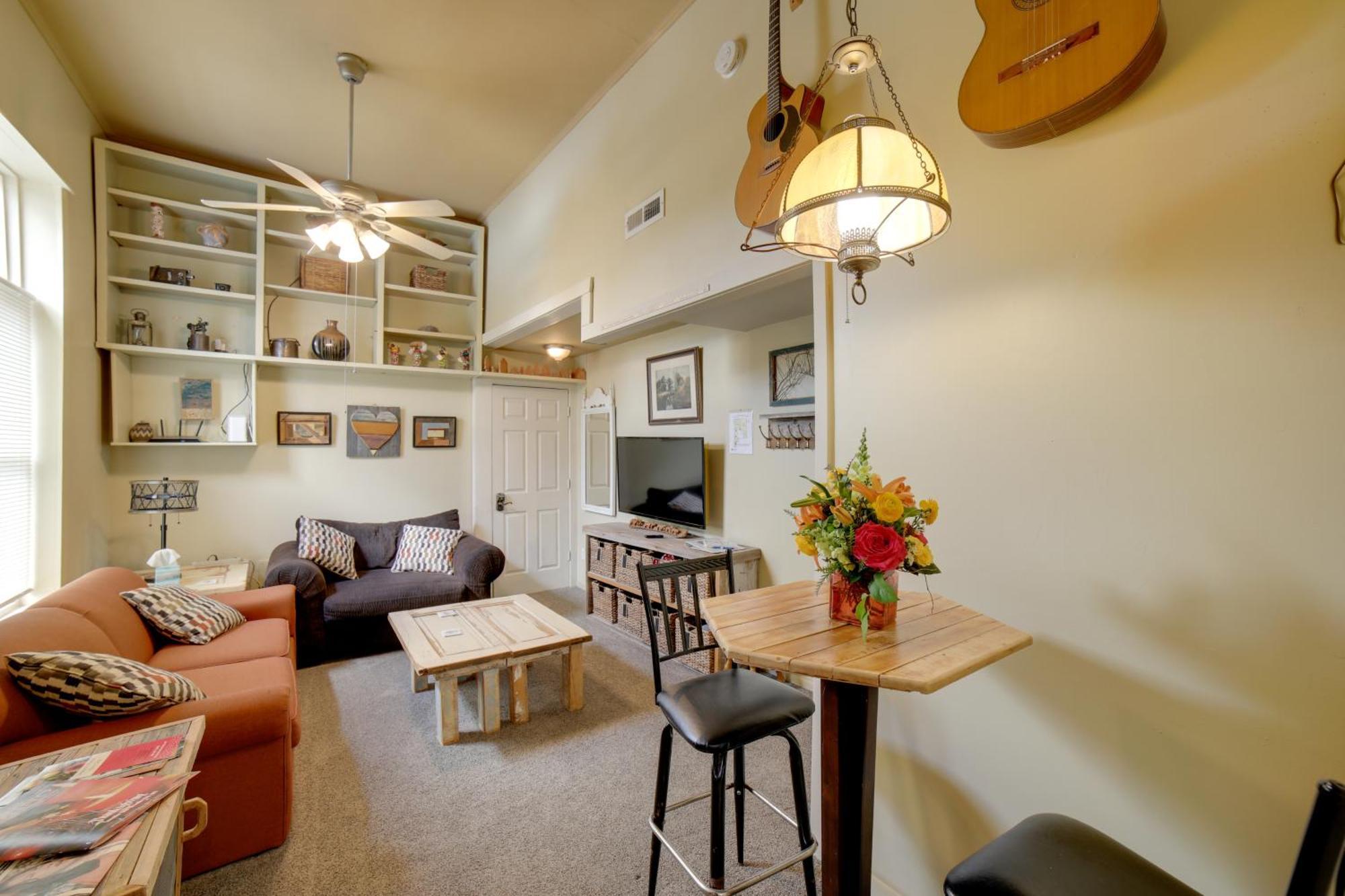 Walk To Water St And River Quaint Saugatuck Apt Exterior photo