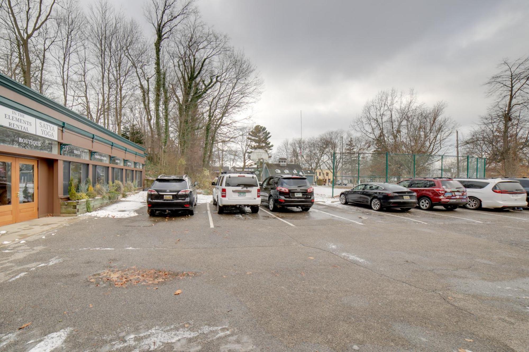 Walk To Water St And River Quaint Saugatuck Apt Exterior photo